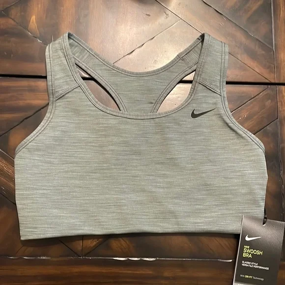 Womens Nike Swoosh Bra - Picture 1 of 2